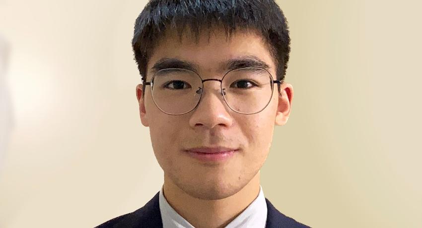 headshot of Duanchen Zhang